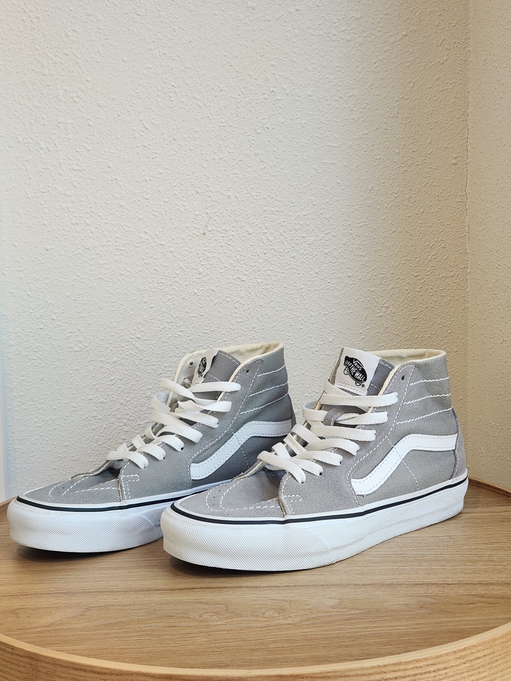 Vans Sk8-Hi Classic High Top Sneakers in Light Grey & White